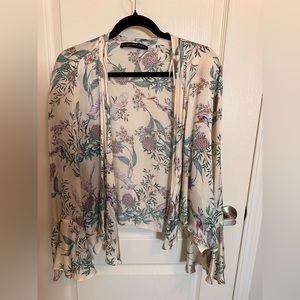 Beautiful print short style kimono